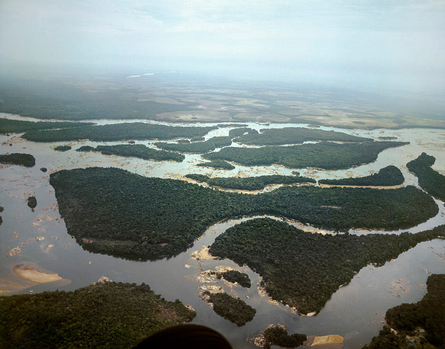 Streams in the middle Orinoco, at the mouth of the Ventuari River.